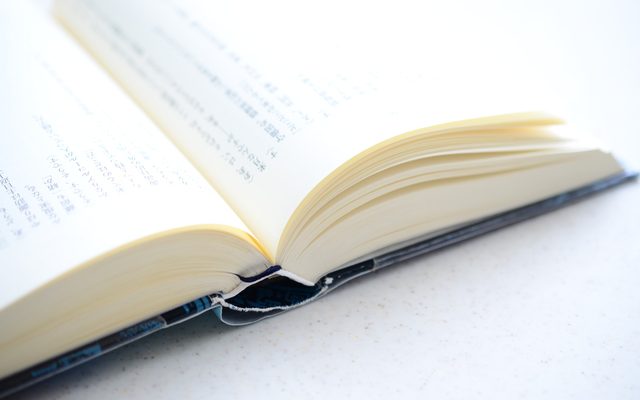 開いた本